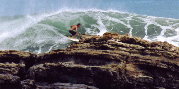 Ryan Shatto Surfing 
